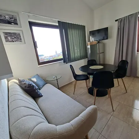 Lucia - 33150 Appartement *