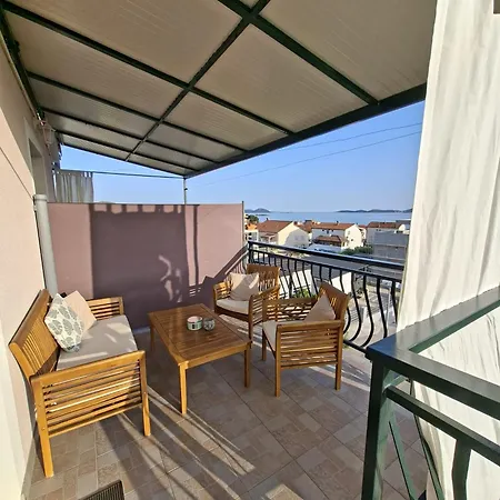 Lucia - 33150 Appartement *