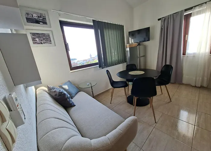 Lucia - 33150 Appartamento *